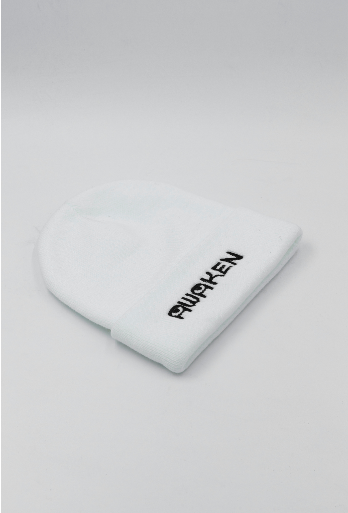 AWäKEN BEANIE | WHITE