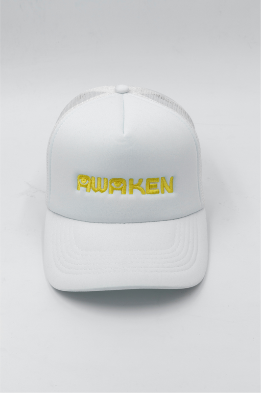 AWäKEN TRUCKER CAP | WHITE