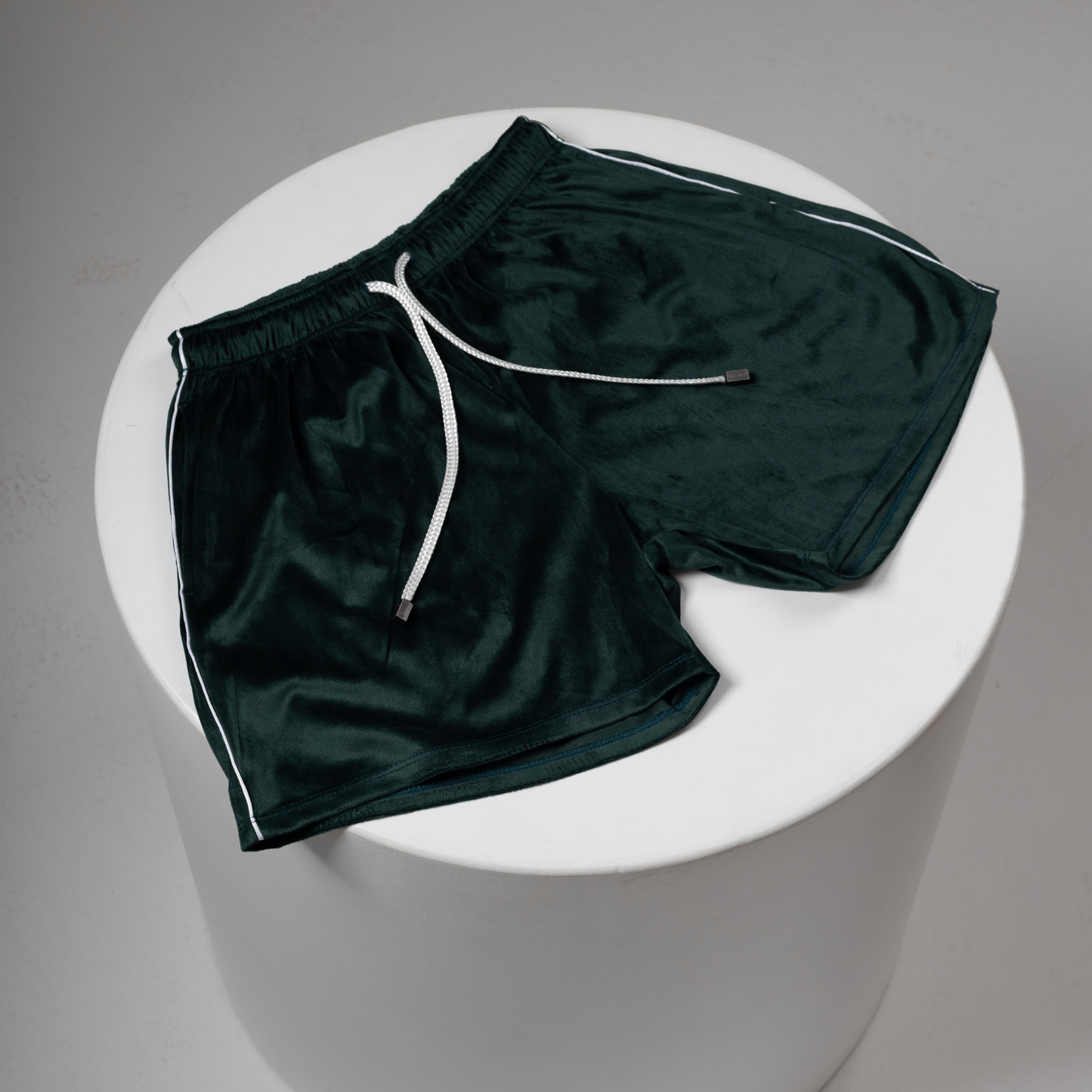 AWäKEN SHORTS | EMERALD GREEN