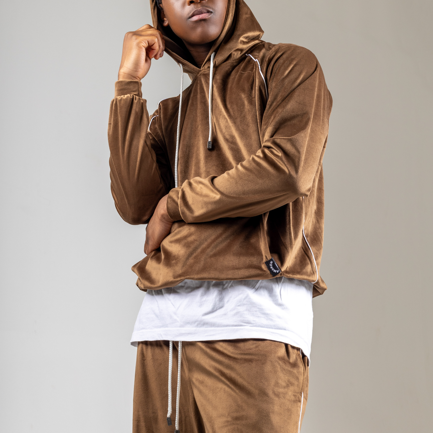 AWäKEN HOODIE | BROWN