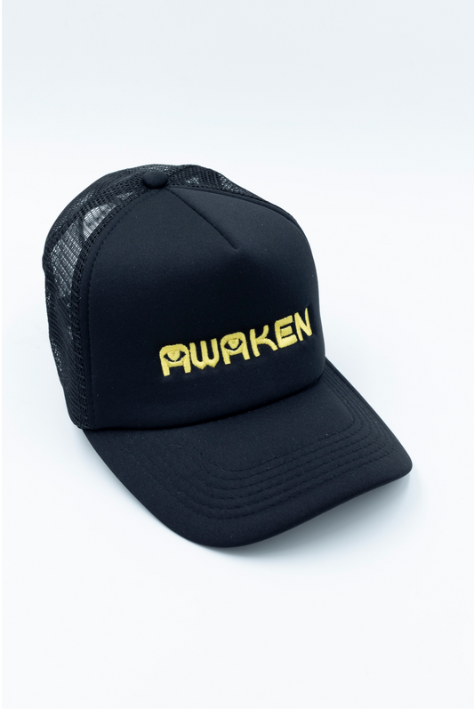 AWäKEN TRUCKER CAP | BLACK